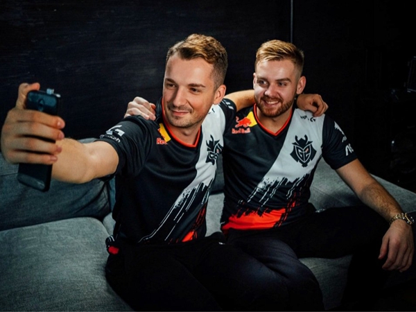 不幸中招，apEX在集训前夕新冠检测呈阳性