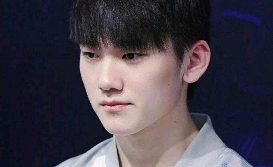 s1mple ：VP和Falcons比赛太辣眼睛